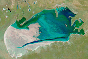 Flooding and Drought in Etosha Pan